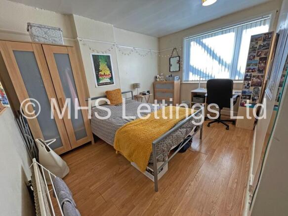 4 bed Semi-Detached to rent Image 10