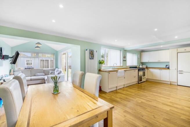 28 Cavendish Drive (Boston)-17