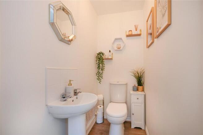 Honey Pot Drive, Baildon, Shipley, West Yorkshire, BD17 photo 4