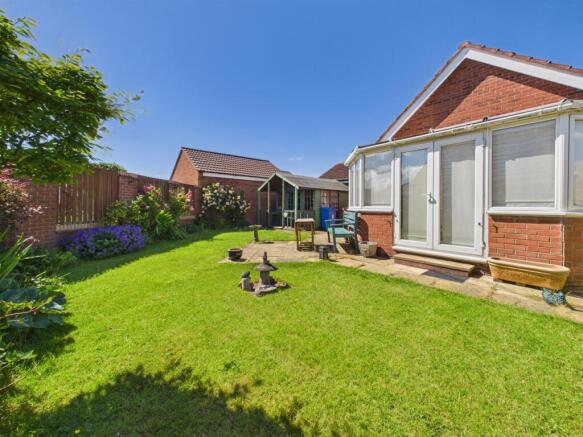 2 bed Bungalow for sale Image 11
