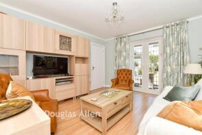1a, Hill Crescent, Hornchurch RM11 2AP