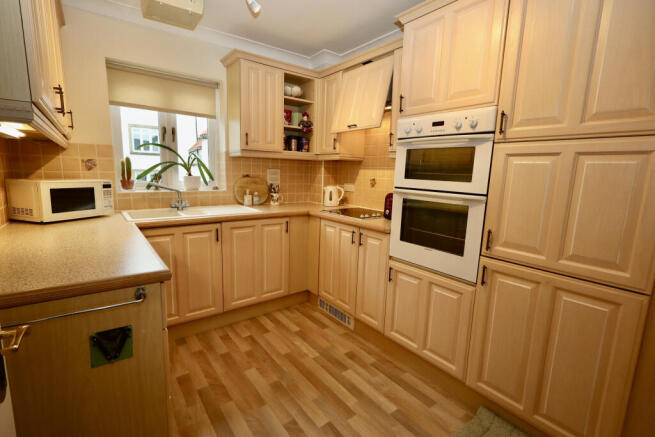 Well equipped kitchen