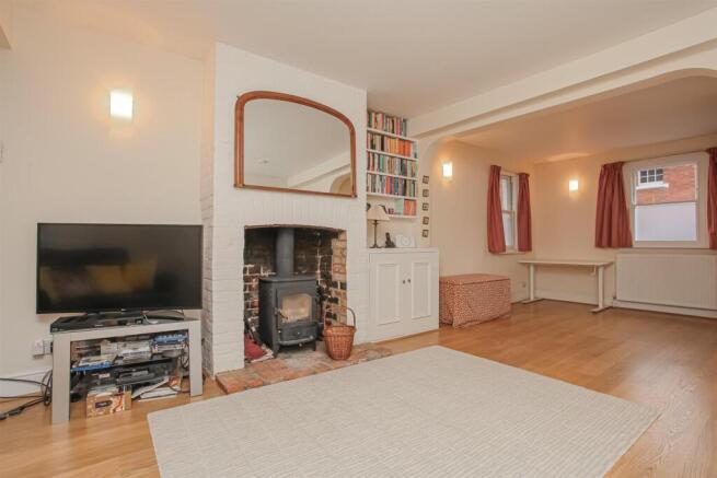 Living Room 3.jpg