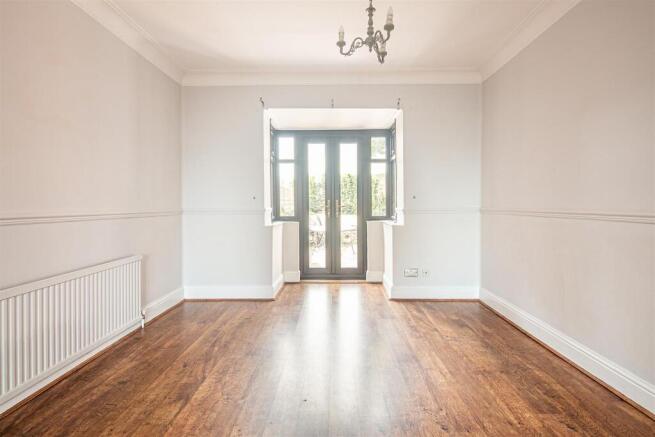 3 bed Semi-Detached for sale Image 7