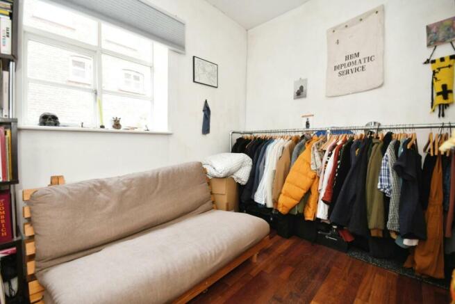 BEDROOM 2