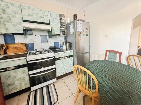 1a1e0810-Kitchen