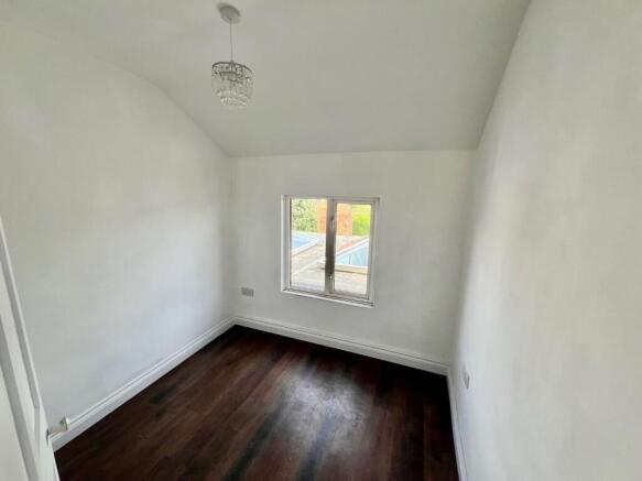 35 Upper Poole Road - Bedroom 3..jpg