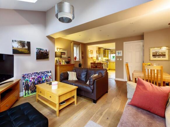 Sitting room.jpg