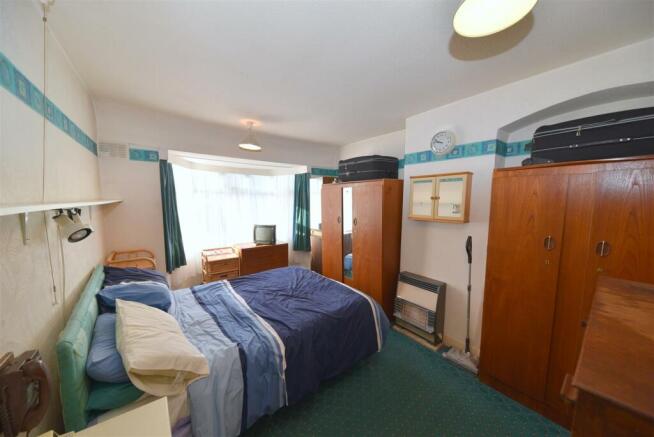 harborne park rd 326 - bedroom 1 - 01.JPG