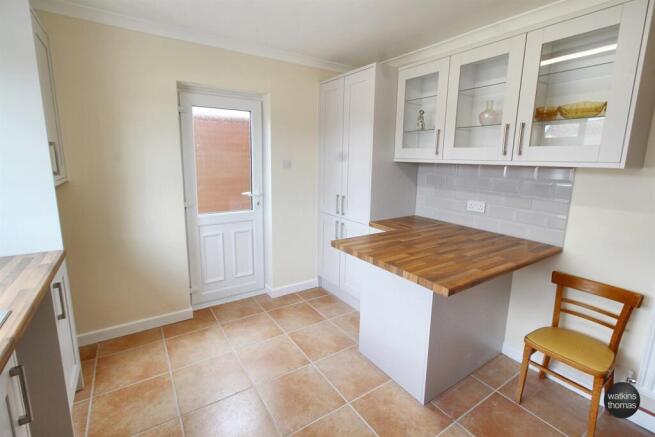 Irvine Close, Kings Acre, Hereford, HR4 photo 4