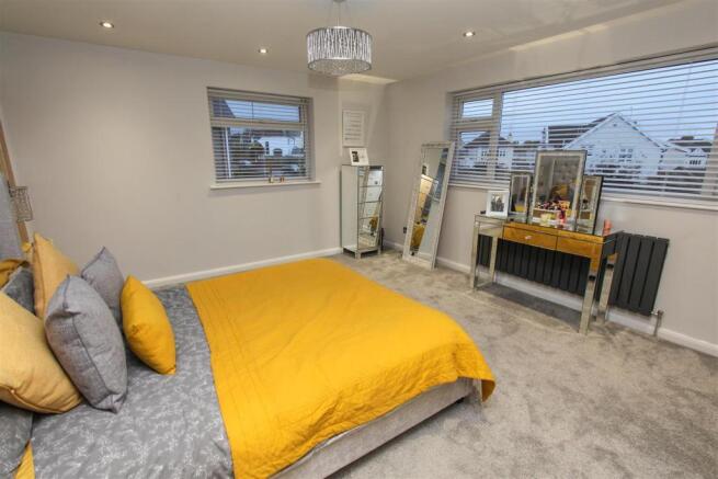 BEDROOM 1 SECOND.jpg