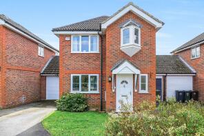 9, Pondmore Way, Ashford TN25 4LU