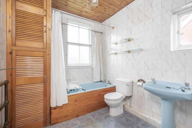 39 Daybrook Road13
