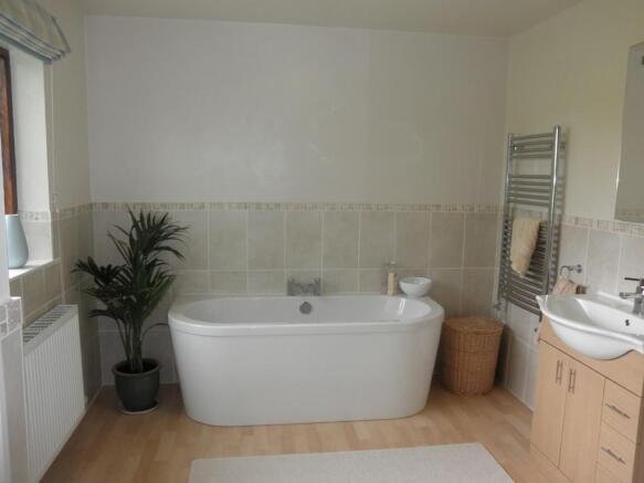 4 piece bathroom