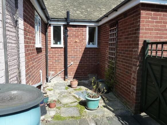 Photo 10