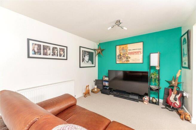 3 bed Town House for sale Image 5