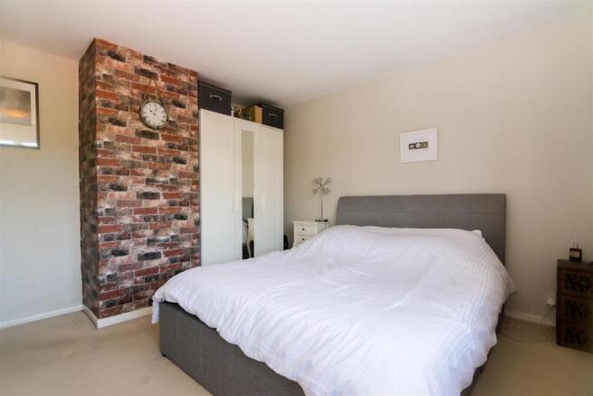 BEDROOM.1.