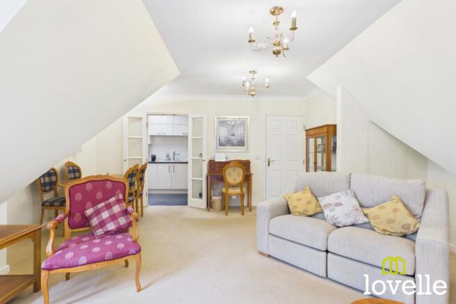 2 bed Flat for sale Image 7
