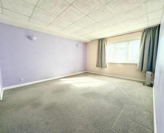 lounge 2.jpg