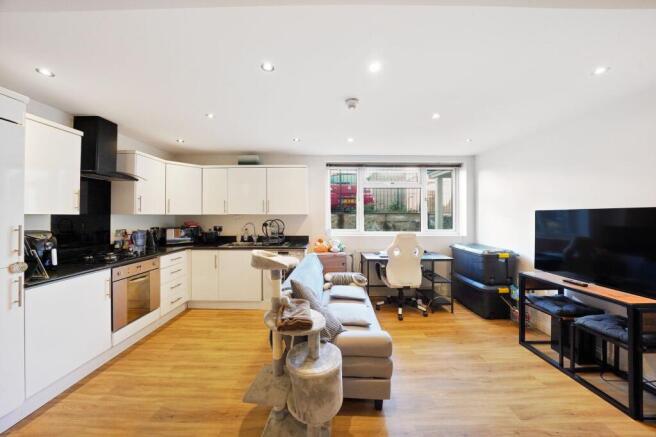 Flat 10, 13 St. Peters Road - PDAAtBT7CIY4Cq2v1R92