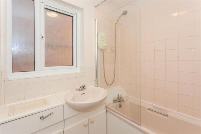 Bathroom.jpg