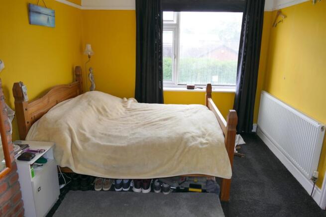 Bed 1 b
