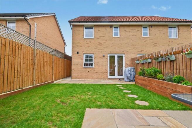 3 bed Semi-Detached for sale Image 11