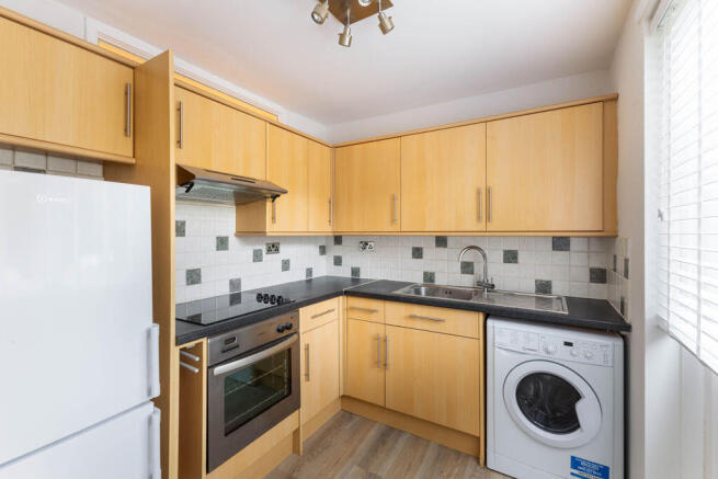3, Akeld Court, South Gosforth, Newcastle Upon Tyne photo 4