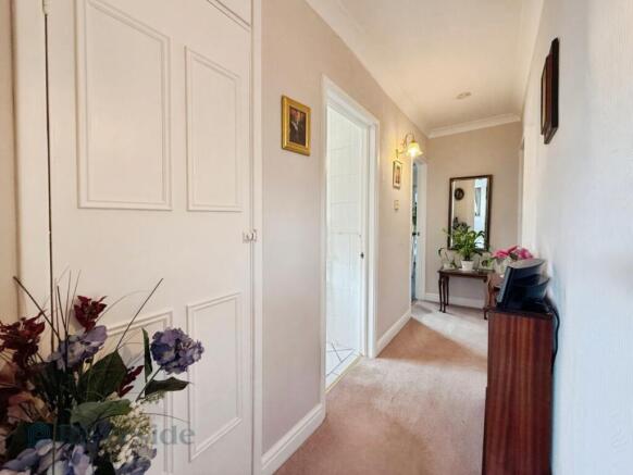 2 bed Semi-Detached Bungalow for sale Image 8