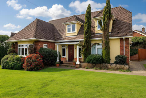 Roxwell Road, Chelmsford, CM1