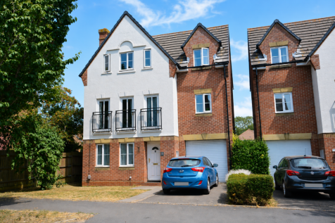 Kristiansand Way, Letchworth Garden City, SG6