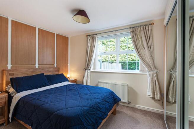 2 bed Flat for sale Image 10