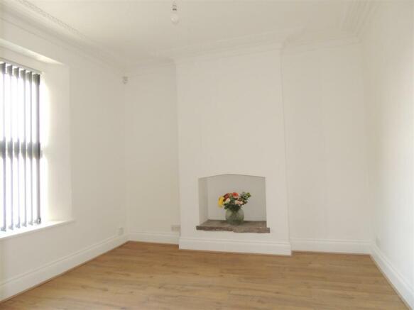 Lounge.JPG