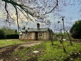 Corner Lodge, Denton Road, Earsham NR35 2AL