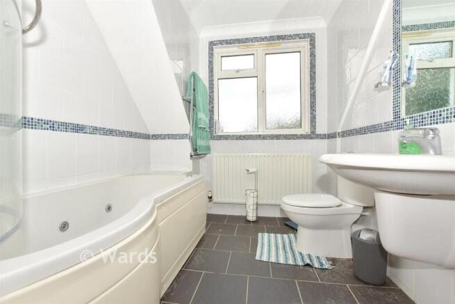En-Suite Bathroom