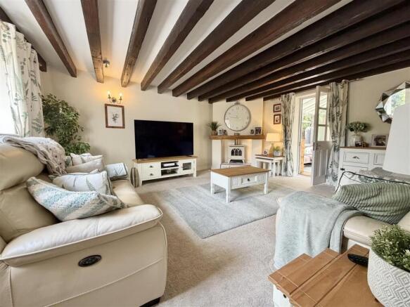 2 Astley Court-33.jpg