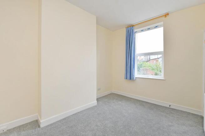 3 bed Terraced to rent Image 11