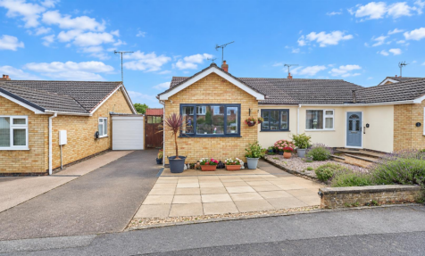 Almond Way, Earl Shilton