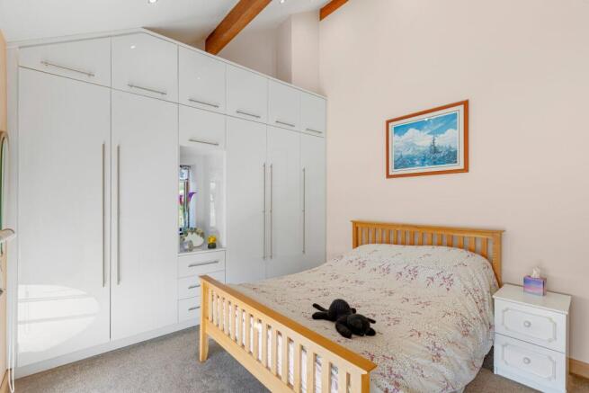 3 bed Barn Conversion for sale Image 12