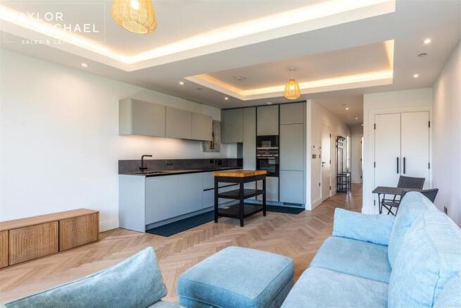 Living Room / Kitchen