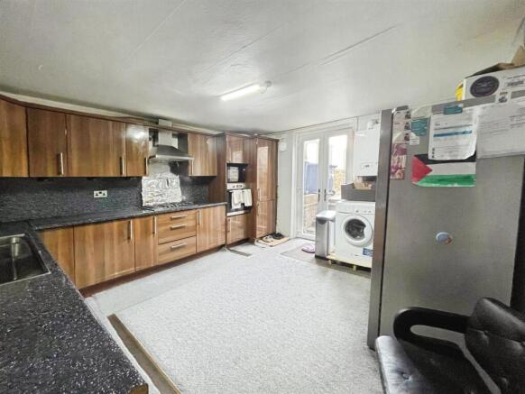 5 bed Terraced for sale Image 7