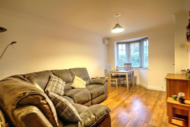 Sitting Room 2.jpg