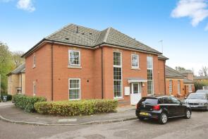 10, Berrywood Close, Northampton NN5 4BW