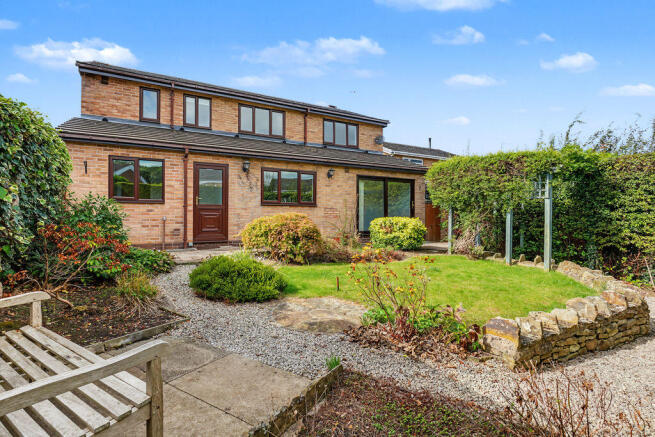 Caernarvon Close, Walton, Chesterfield photo 4