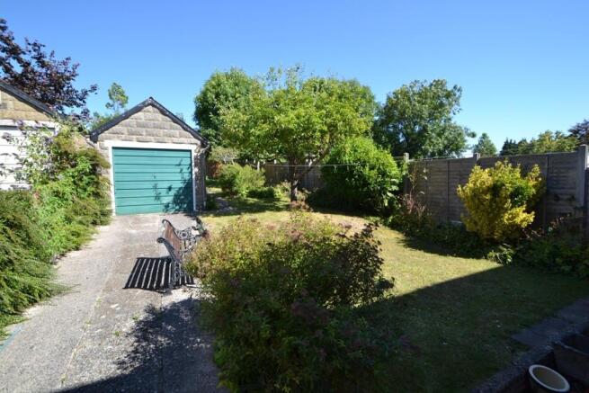 Garage & Garden