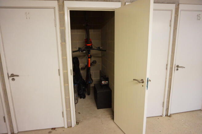 Photo 16