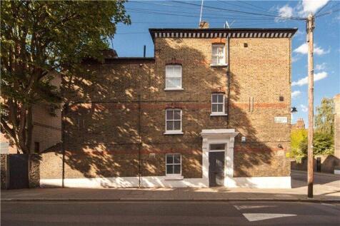 St Peters Street,
Angel, N1