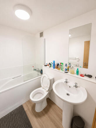 1 bed Flat for sale Image 5
