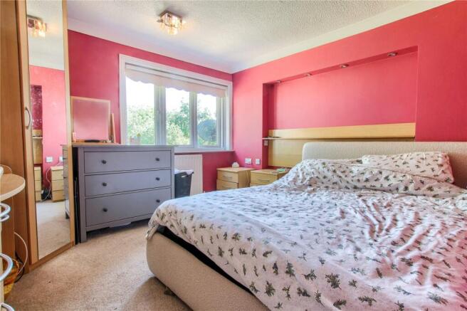 2 bed Terraced for sale Image 8