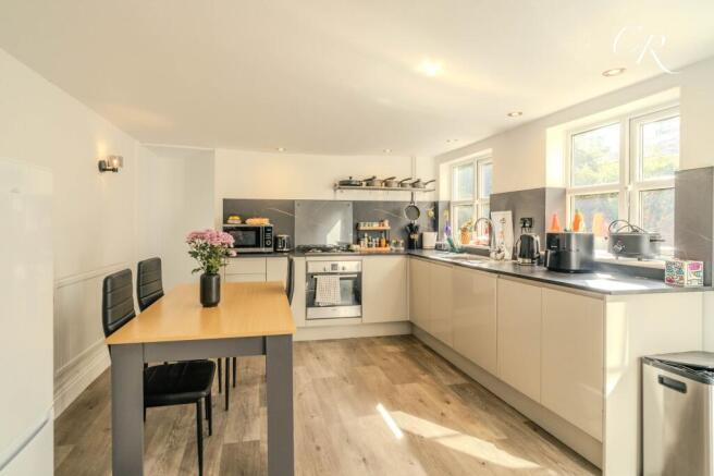 Kitchen/Breakfast Room